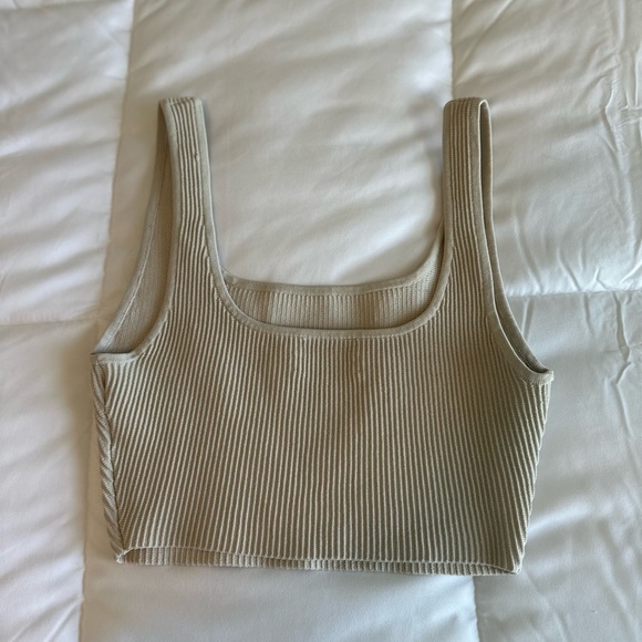 Babaton Sculpt Knit Squareneck Cropped Tank - Picture 6 of 6